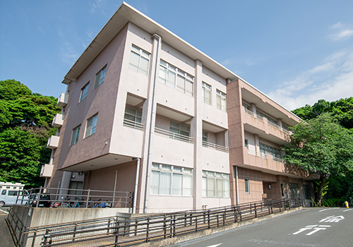 横須賀市立看護専門学校　外観
